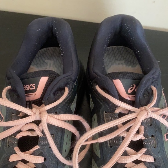 ASICS Women's GT-2000 6 Trail Running Sneaker Size 10 - Picture 9 of 12